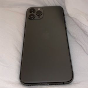 Apple iPhone 11 Pro 256GB. certified refurbished
